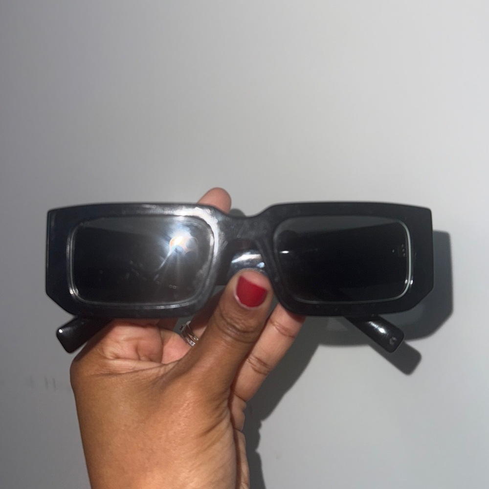 Prada Black Rectangular Sunglasses - Picture 6 of 10